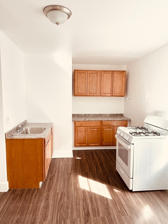 96-98 Durnan St, Unit 96