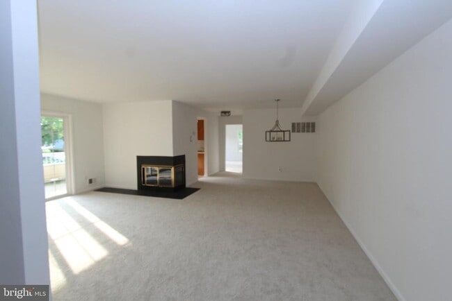 101 Claridge Ct in Princeton, NJ - Building Photo - Building Photo