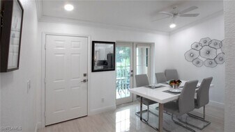 859 Tanbark Dr in Naples, FL - Building Photo