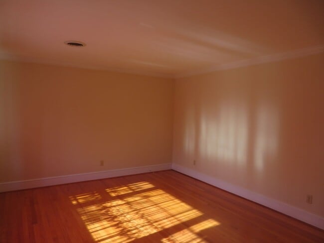 3814 Falstone Rd in Richmond, VA - Building Photo - Building Photo