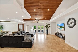 5963 NW 75th Way in Parkland, FL - Building Photo - Building Photo