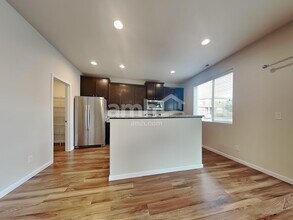 2741 Link Ave in Enumclaw, WA - Building Photo - Building Photo