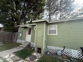 2007 Gostick St in Houston, TX - Building Photo - Building Photo