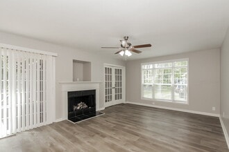 7500 Trotter Rd in Charlotte, NC - Foto de edificio - Building Photo