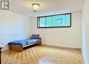15 Newell Ct in Toronto, ON - Building Photo - Building Photo