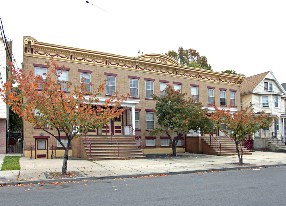 169-178 Reid St in Elizabeth, NJ - Building Photo