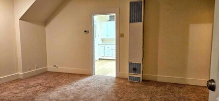 6437 S Puget Sound Ave in Tacoma, WA - Foto de edificio - Building Photo