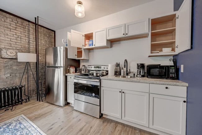 1925 N Prospect Ave, Unit ID1380025P in Milwaukee, WI - Foto de edificio - Building Photo