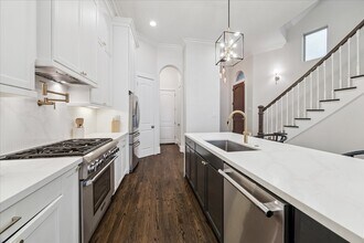 6114 Maxie St in Houston, TX - Building Photo - Building Photo