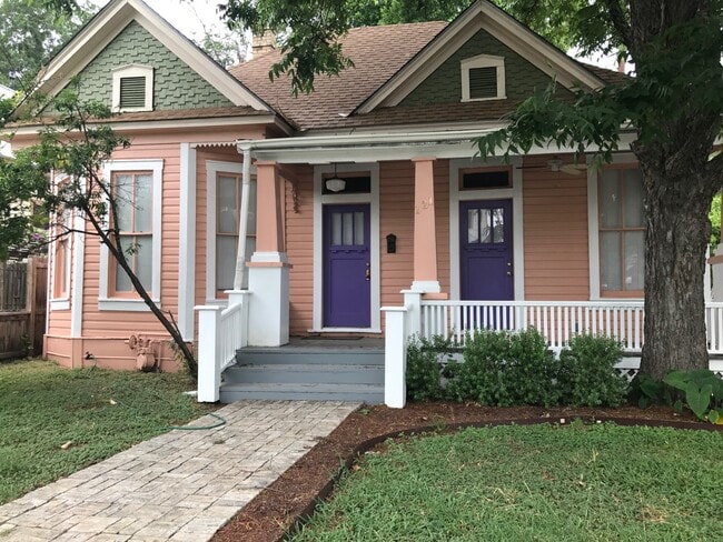 property at 121 Daniel St