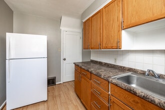 Eagle Point Townhomes in Dubuque, IA - Foto de edificio - Interior Photo