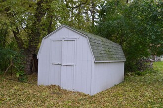 705 9th St NW in Jamestown, ND - Building Photo - Building Photo