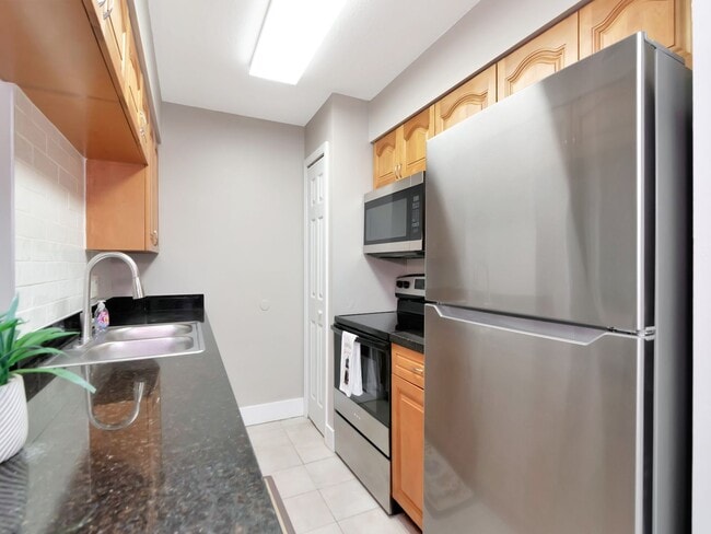 228 Berry Tree Pl in Brandon, FL - Building Photo - Building Photo