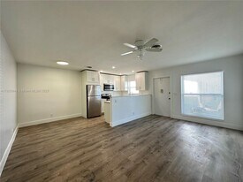 2436 Van Buren St in Hollywood, FL - Building Photo