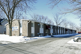 Jackman Grove in Toledo, OH - Foto de edificio - Building Photo