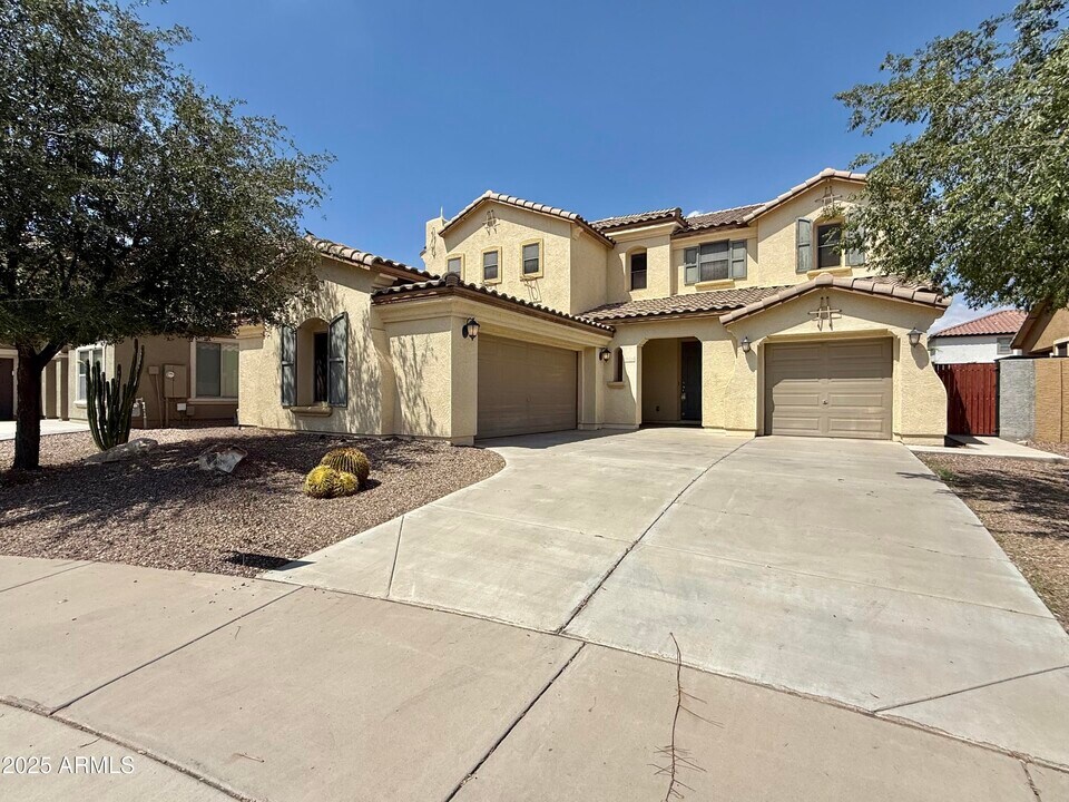 22310 E Creekside Ct in Queen Creek, AZ - Building Photo
