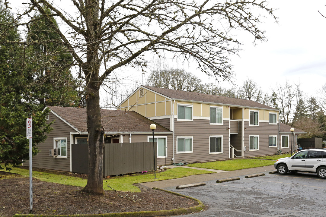 Linn Haven in Sweet Home, OR - Building Photo