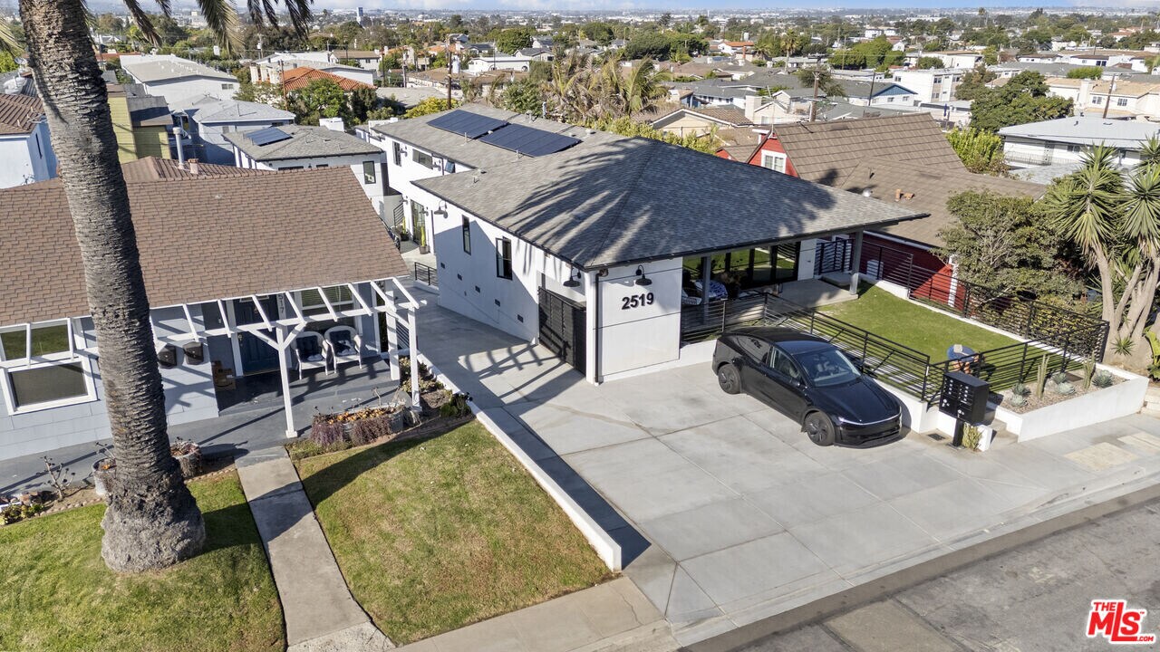 2519 Curtis Ave in Redondo Beach, CA - Building Photo