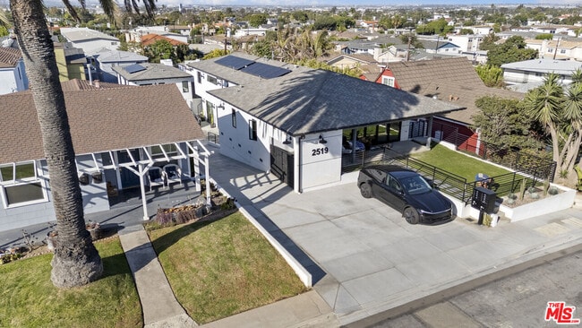 property at 2519 Curtis Ave