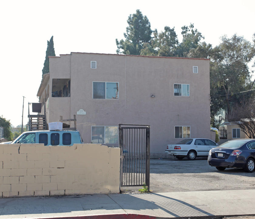 1036 E 35th St in Los Angeles, CA - Building Photo