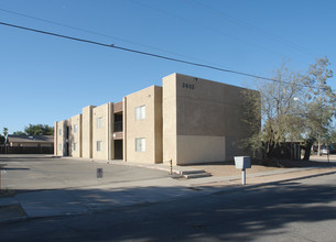 3802 E Monte Vista Dr in Tucson, AZ - Building Photo - Building Photo