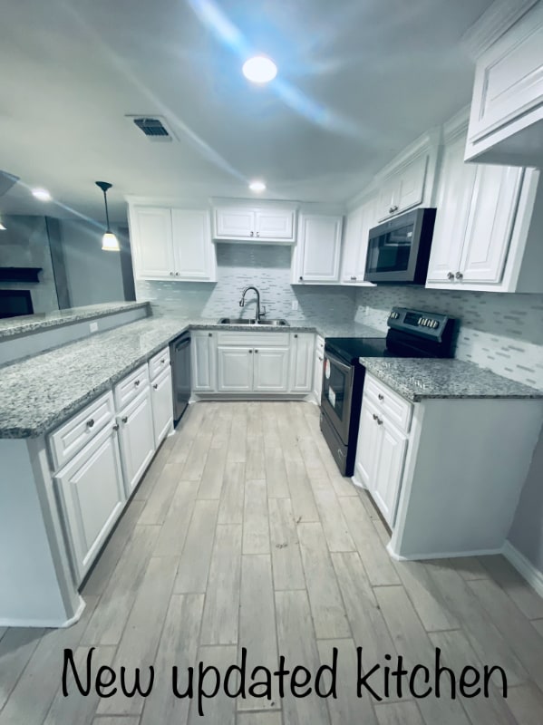 218 3 Rd St in Brazoria, TX - Foto de edificio - Building Photo