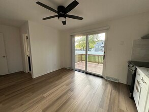 9630 Erie St in Highland, IN - Foto de edificio - Building Photo