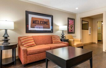 Furnished Studio-Daytona Beach - Internati in Daytona Beach, FL - Building Photo - Building Photo