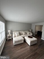 3942 Captain Molly Cir in Doylestown, PA - Building Photo