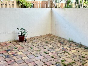 875 NW 80th Terrace in Plantation, FL - Building Photo - Building Photo
