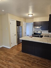 5696 W 3980 S, Unit 5656 in West Valley City, UT - Building Photo - Building Photo