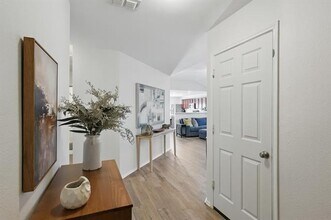 216 Hilltop Dr in Justin, TX - Building Photo - Building Photo