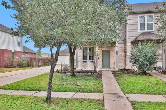 2826 Legends Crest Dr in Spring, TX - Foto de edificio - Building Photo