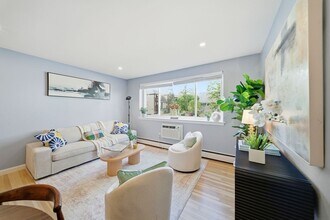 20 Radcliffe Rd in Boston, MA - Foto de edificio - Building Photo