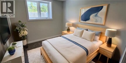 410 Northfield Dr W in Waterloo, ON - Building Photo - Building Photo