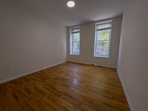 2038 Wallace St in Philadelphia, PA - Building Photo - Building Photo
