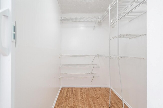 1811 Sabal Palm Dr in Davie, FL - Foto de edificio - Building Photo