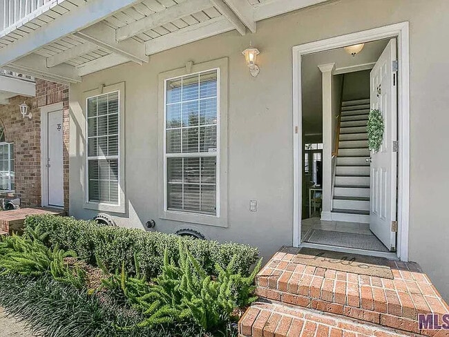 2210 Christian St in Baton Rouge, LA - Foto de edificio - Building Photo