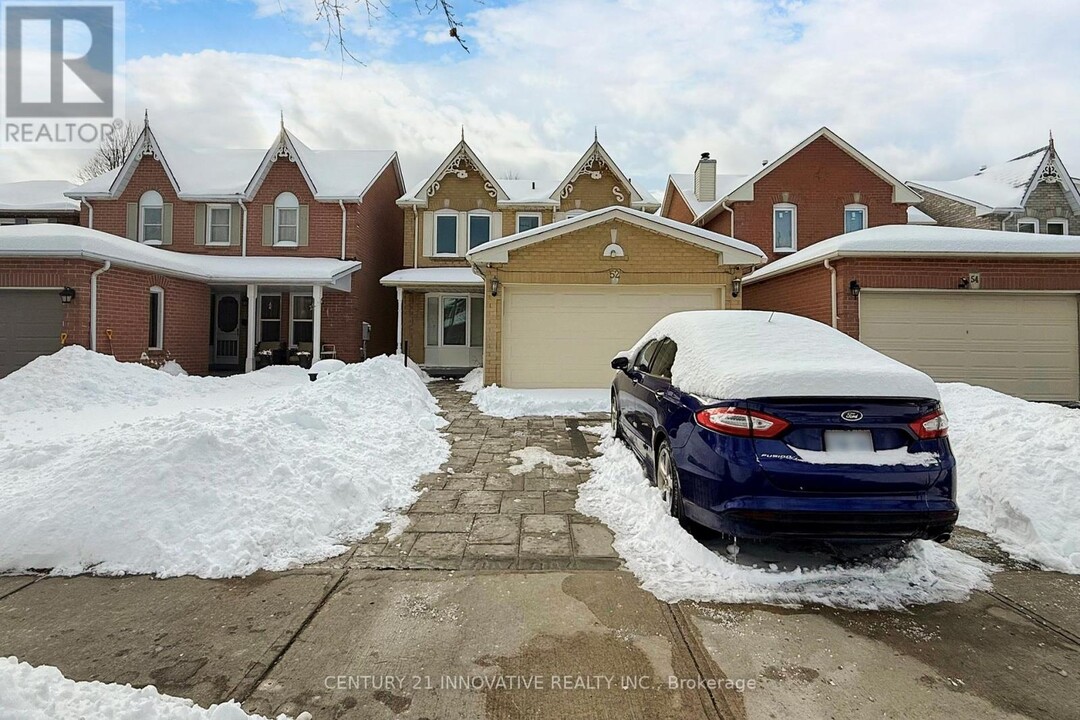 52 Noake Crescent in Ajax, ON - Building Photo