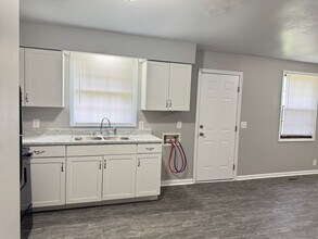 2213 Glory Dr in Clarksville, TN - Building Photo - Building Photo