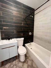 273 Liberty Ave, Unit 1F in Jersey City, NJ - Building Photo - Building Photo