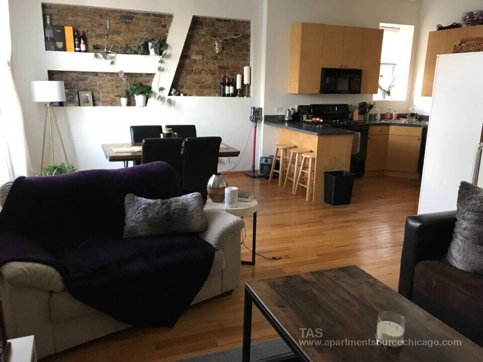 1822 N Campbell Ave-Unit -3N in Chicago, IL - Building Photo