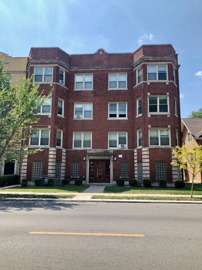 1232 N Austin Blvd in Oak Park, IL - Foto de edificio - Building Photo