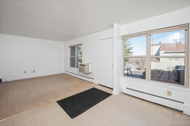 501 Maplewood Gardens in Nanuet, NY - Building Photo - Building Photo