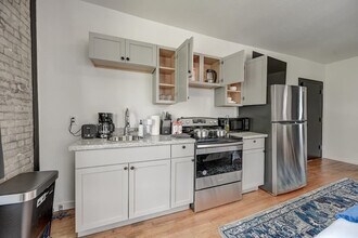 1925 N Prospect Ave in Milwaukee, WI - Foto de edificio - Building Photo