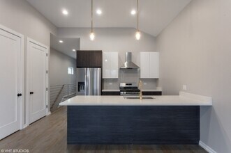 3936 S Indiana Ave in Chicago, IL - Building Photo - Building Photo