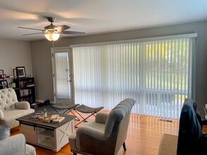 543 S 7th St in West Dundee, IL - Building Photo - Building Photo