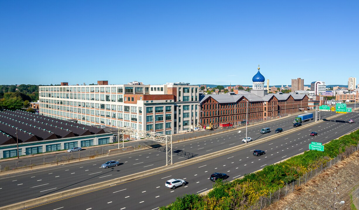 Building A in Hartford, CT - Building Photo