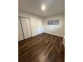 2300 NW 6th St in Fort Lauderdale, FL - Building Photo