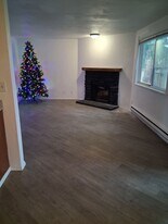 1819 S 93rd St in Tacoma, WA - Building Photo